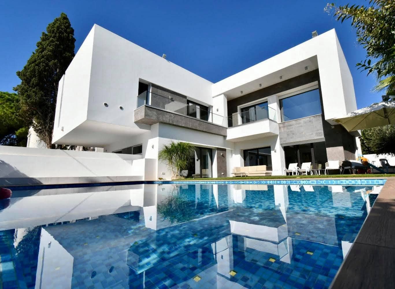 Villa Tunis